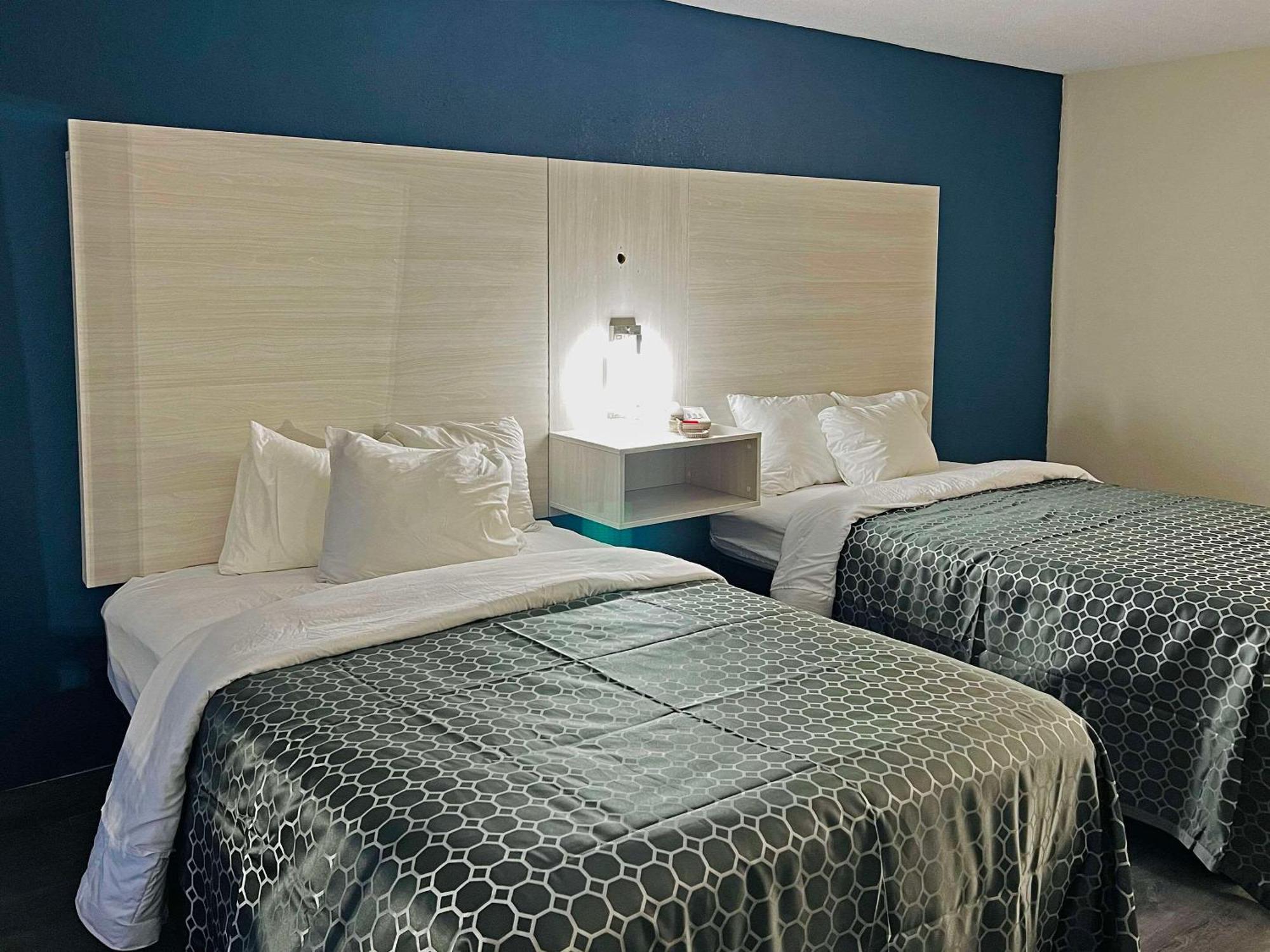 Quality Inn & Suites Mcdonough South I-75 Экстерьер фото