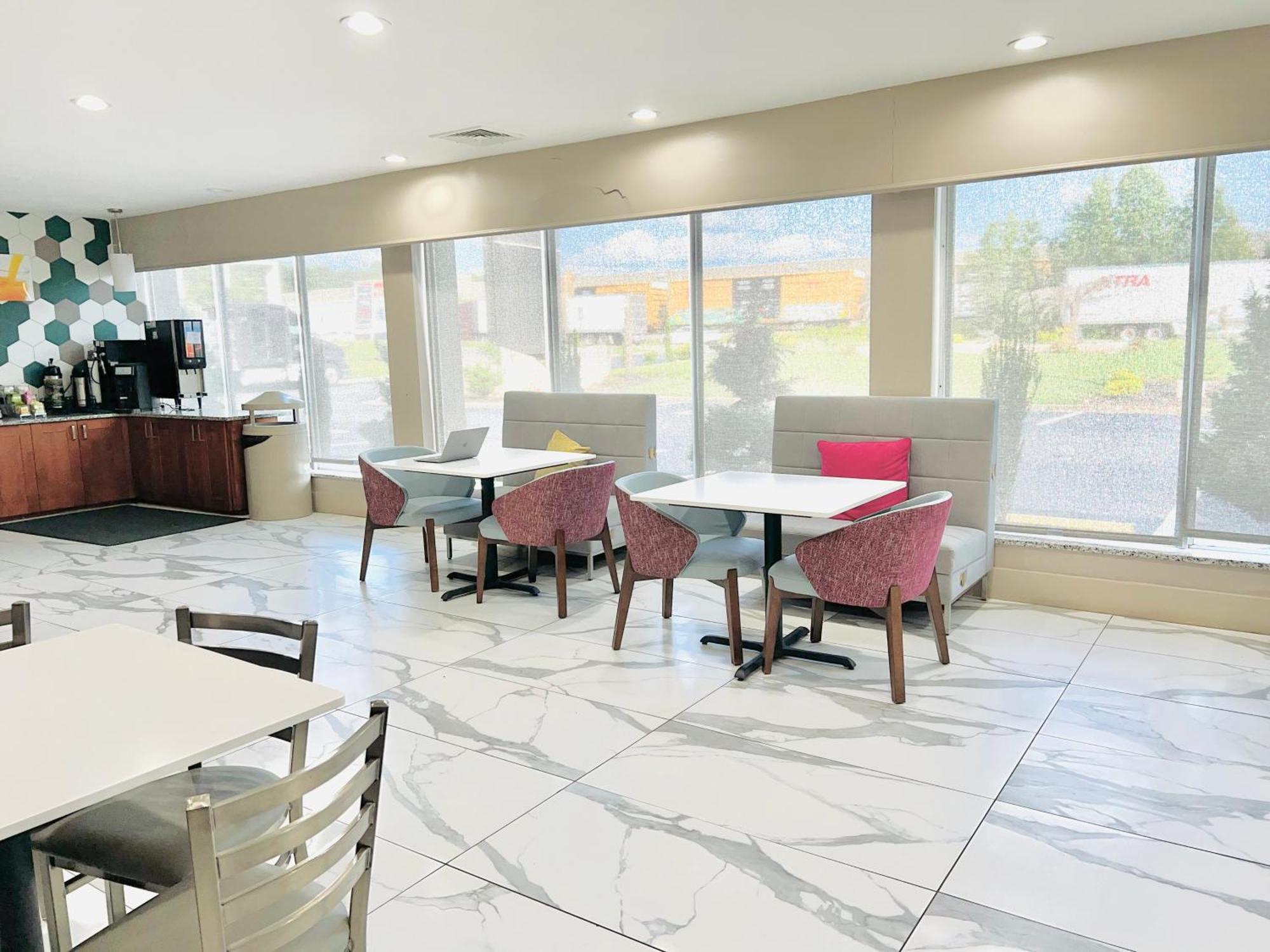 Quality Inn & Suites Mcdonough South I-75 Экстерьер фото